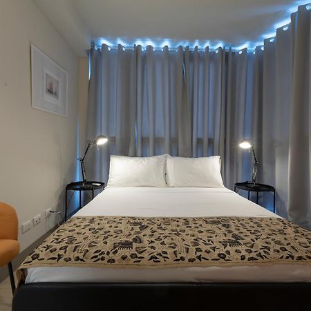 מנילה Uptown Parksuites Apartments Tower 2 Bgc By Ph Staycation מראה חיצוני תמונה