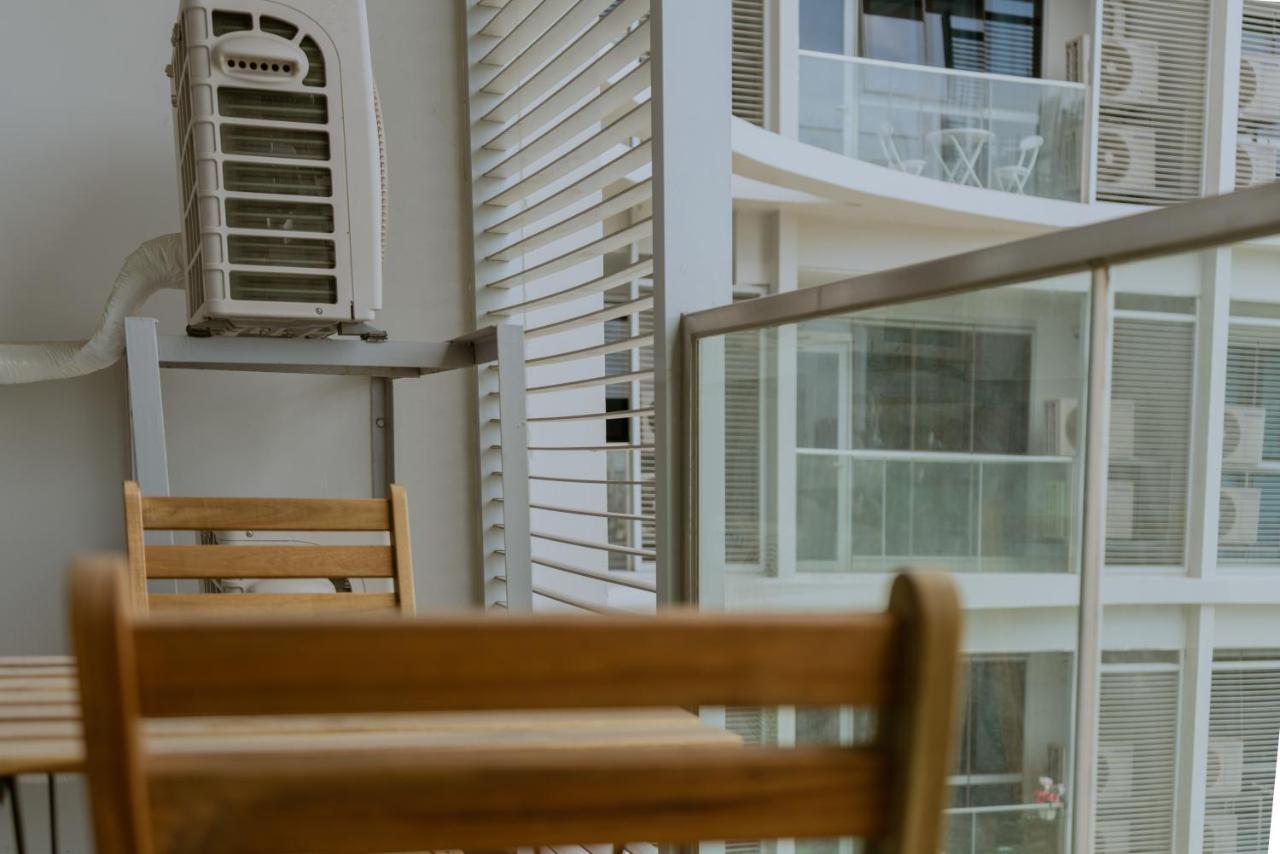 מנילה Uptown Parksuites Apartments Tower 2 Bgc By Ph Staycation מראה חיצוני תמונה