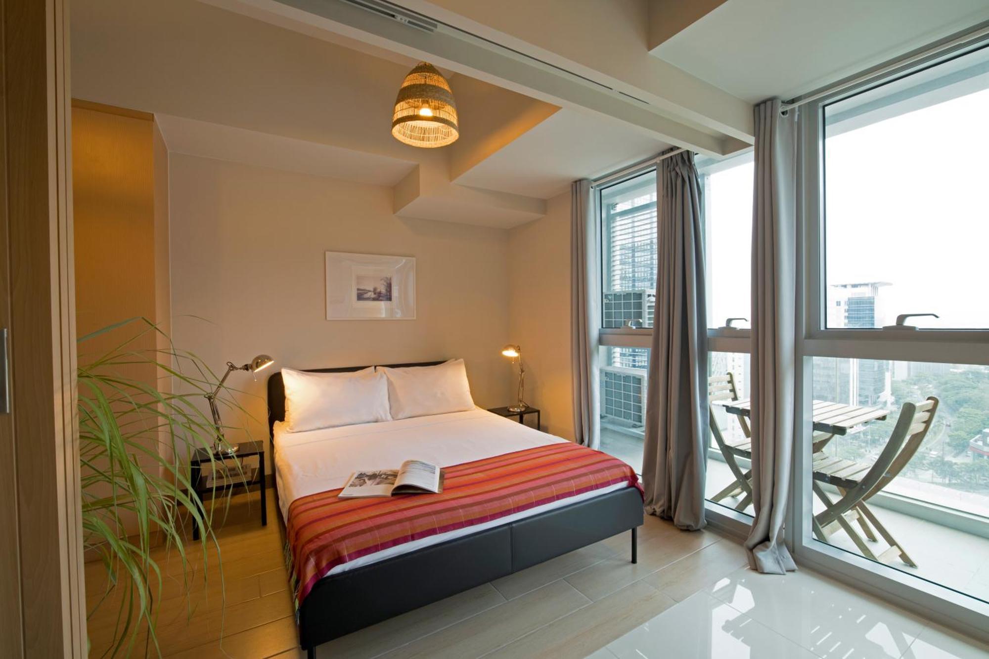 מנילה Uptown Parksuites Apartments Tower 2 Bgc By Ph Staycation מראה חיצוני תמונה