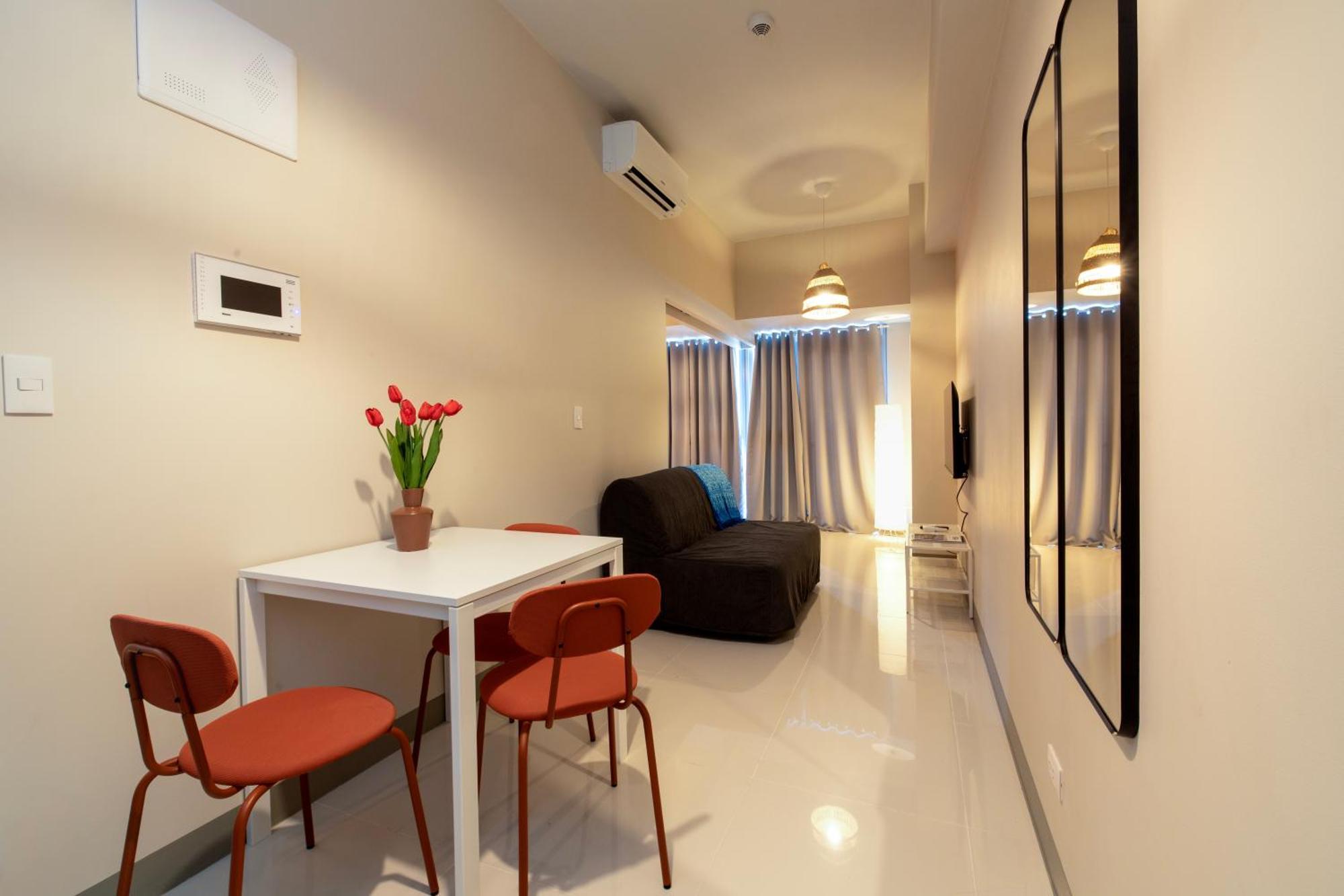 מנילה Uptown Parksuites Apartments Tower 2 Bgc By Ph Staycation מראה חיצוני תמונה
