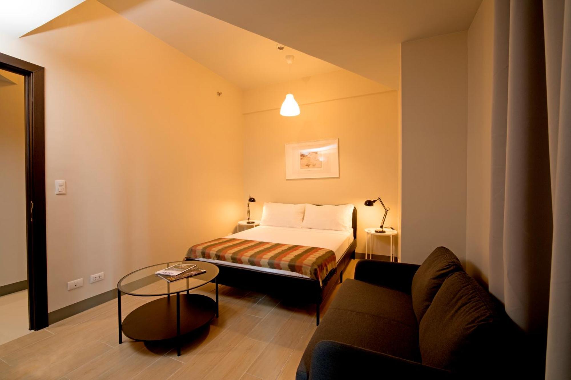 מנילה Uptown Parksuites Apartments Tower 2 Bgc By Ph Staycation מראה חיצוני תמונה