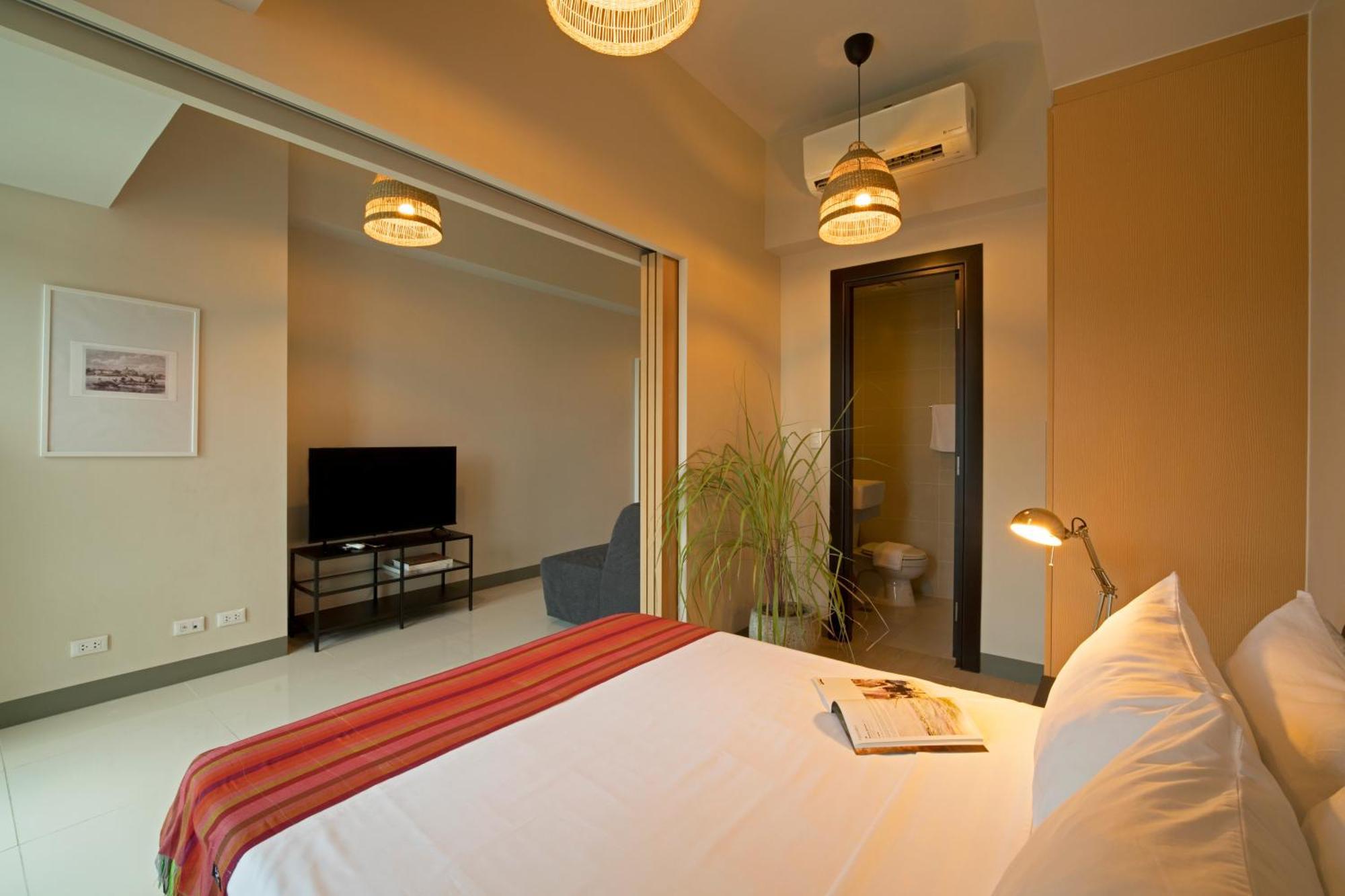 מנילה Uptown Parksuites Apartments Tower 2 Bgc By Ph Staycation מראה חיצוני תמונה